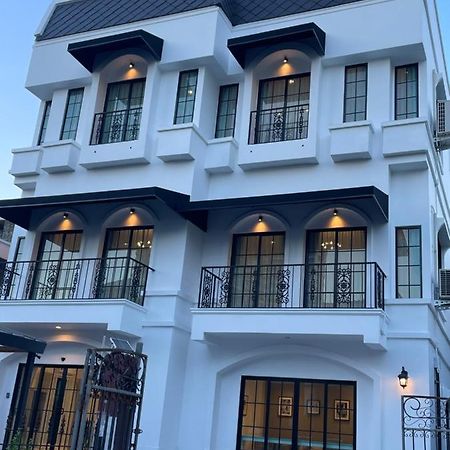 Casa Luna Bangkok Ngoại thất bức ảnh
