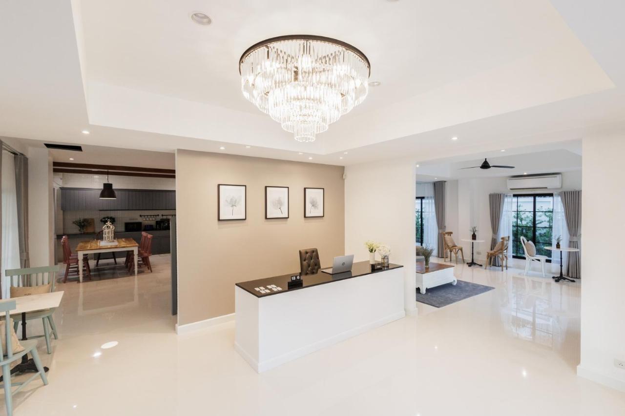 Casa Luna Bangkok Ngoại thất bức ảnh